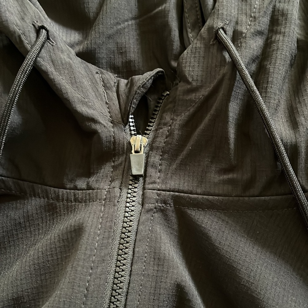 LEG3ND STRETCH FULL ZIP LONG SLEEVE WATER-RESISTANT UNLINED HOODED JACKET - Picture 8 of 16